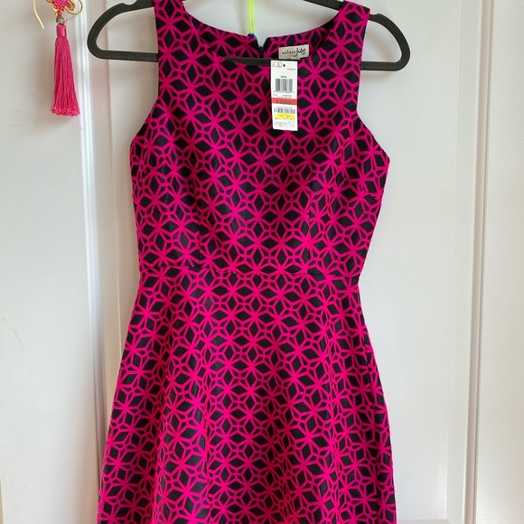 Downsizing my closet and raising money for charity - Picture 4 of 16